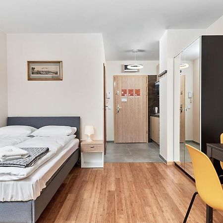 Exclusive Apartments Marina By Noclegi Renters 弗罗茨瓦夫 外观 照片